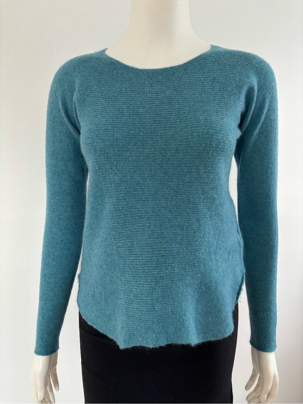 Max Studio100% Cashmere Teal Crewneck Sweater